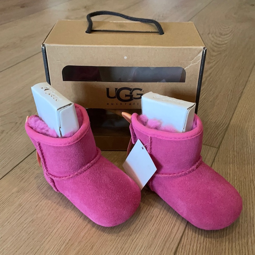 Ugg - Baby Girl - sz 2/3
